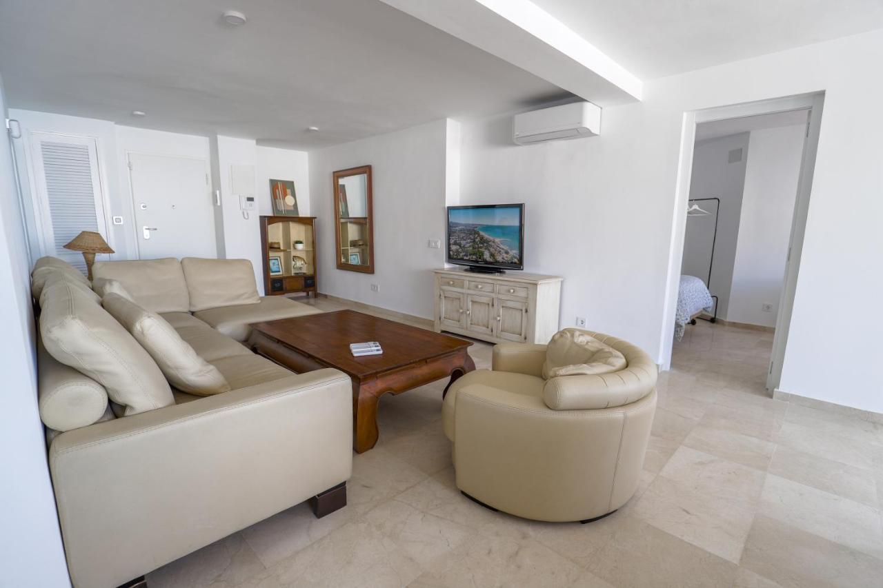 Marbella Centre Beachfront & Pool Bagian luar foto