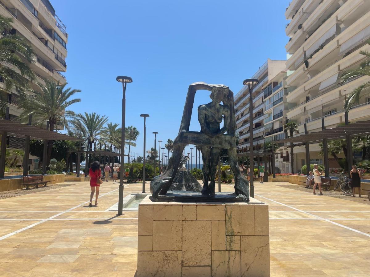 Marbella Centre Beachfront & Pool Bagian luar foto
