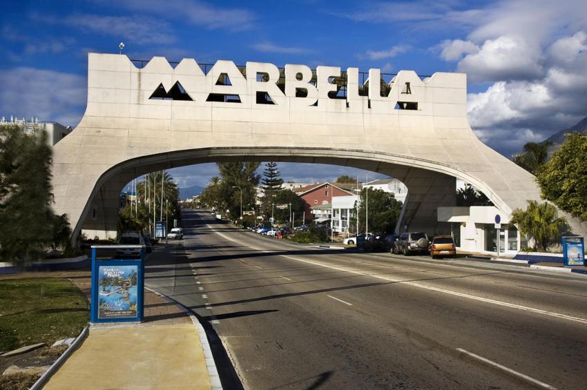 Marbella Centre Beachfront & Pool Bagian luar foto