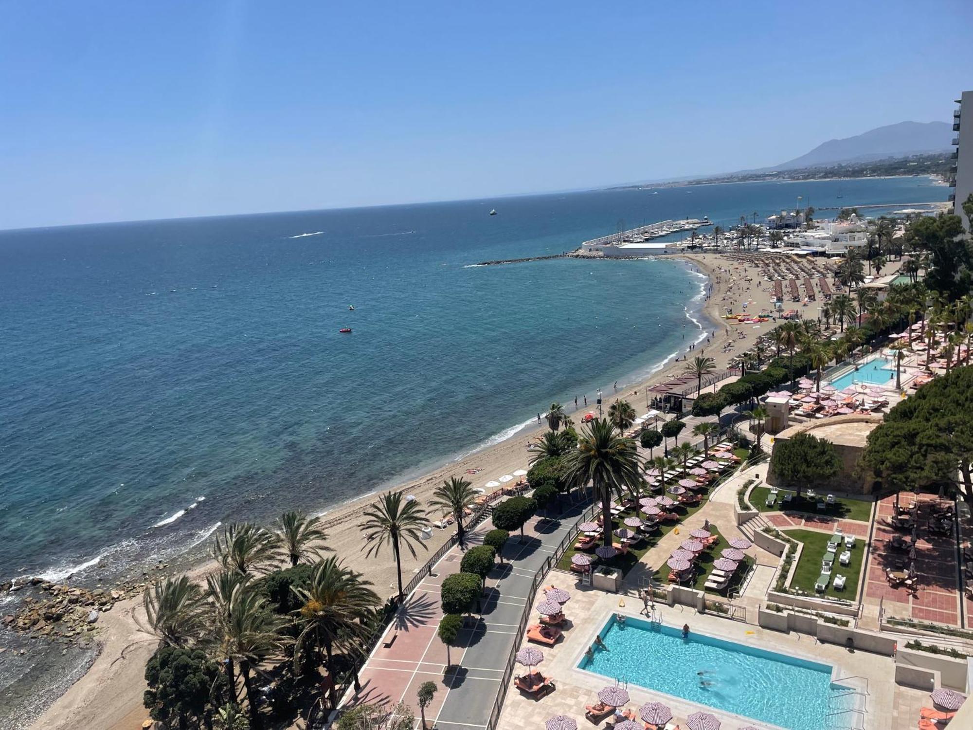 Marbella Centre Beachfront & Pool Bagian luar foto
