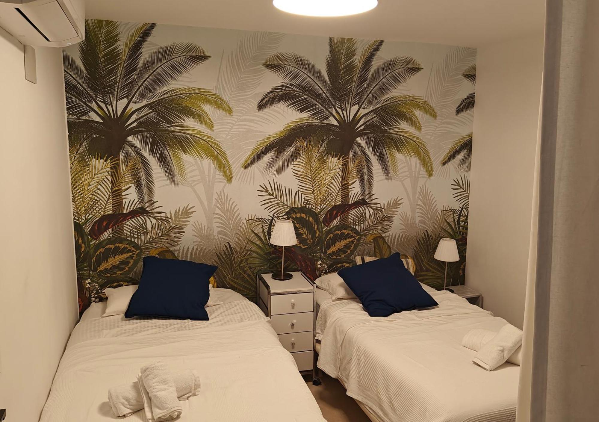 Marbella Centre Beachfront & Pool Bagian luar foto